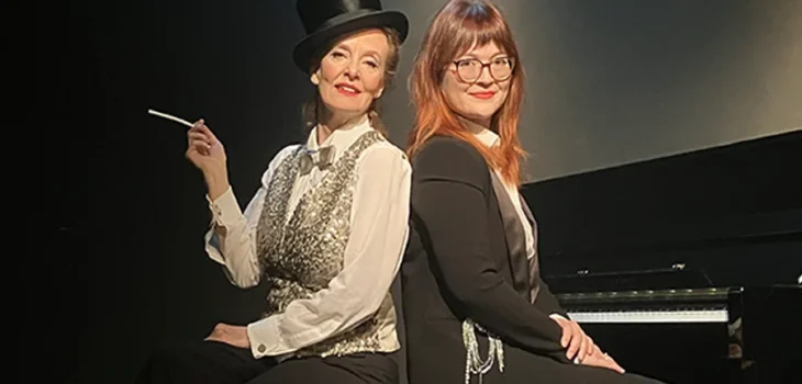 Gold und Asche. Marie Oser, begleitet von ihrer Pianistin Sophie Sczepanek