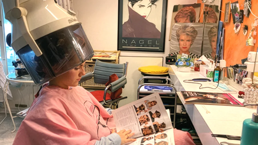 Mutterland – Ein Dokumentarfilm von Miriam Pucitta