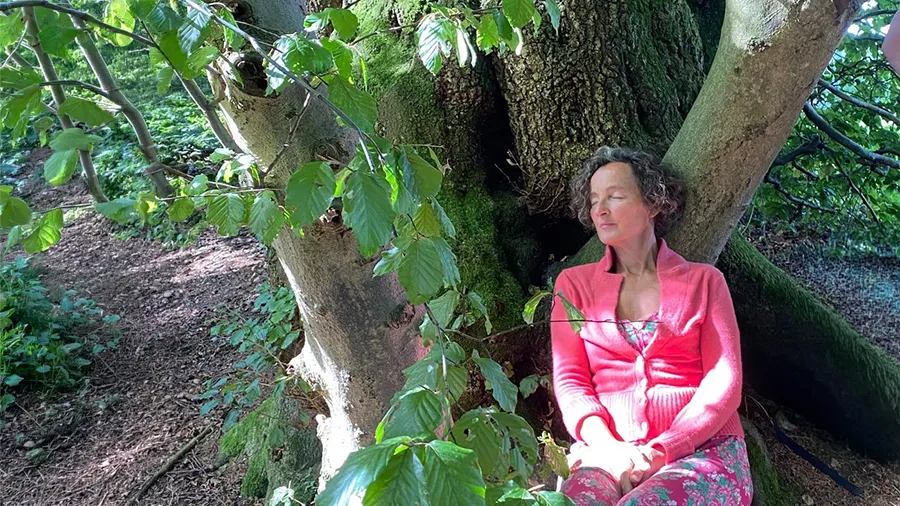 INDIGENES YOGA - Waldbadezeit